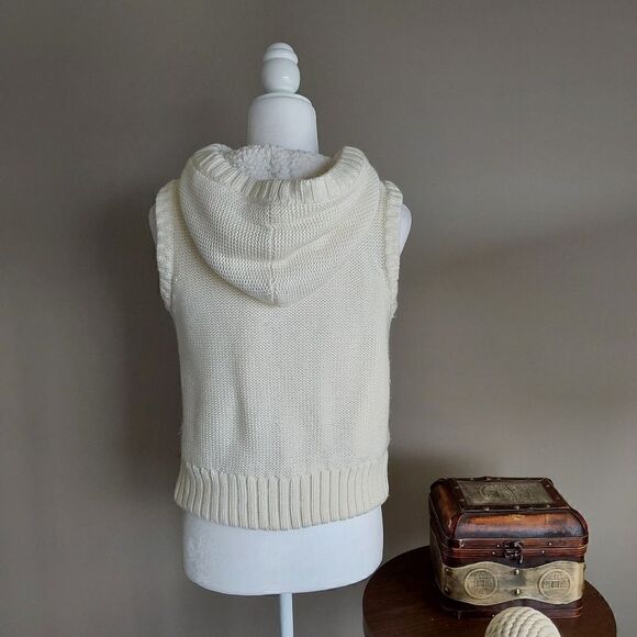 Vanity Sherpa lined Vest Cream Sz M - Picture 4 of 7
